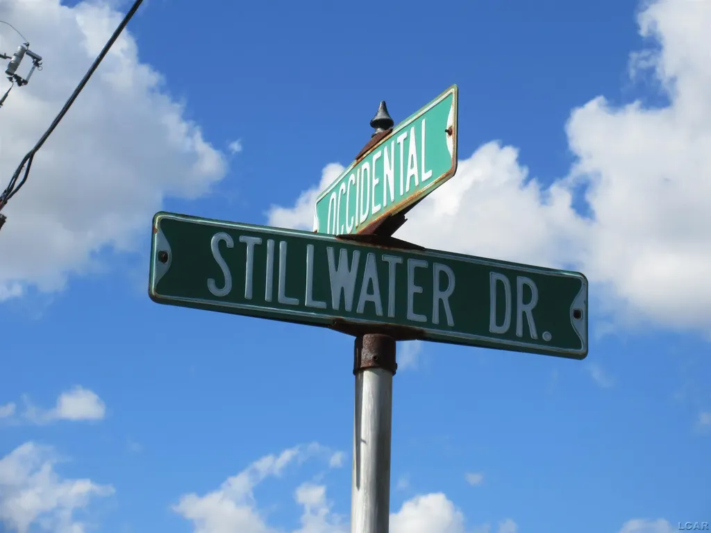 1902 Stillwater Drive Tecumseh City MI 49286
