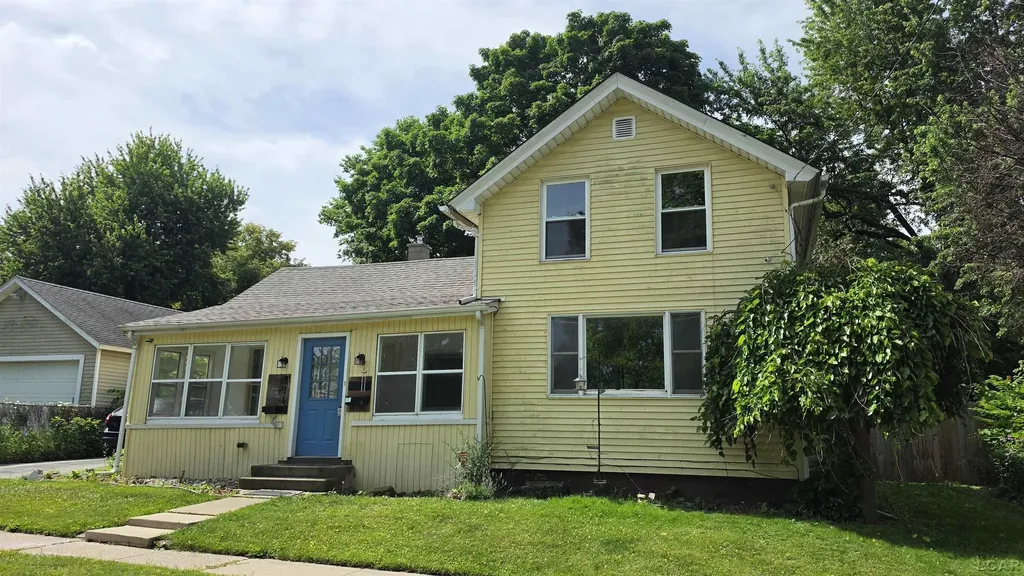 714 Mulberry Street Adrian City MI 49221