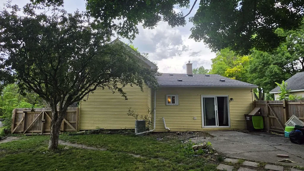 714 Mulberry Street Adrian City MI 49221