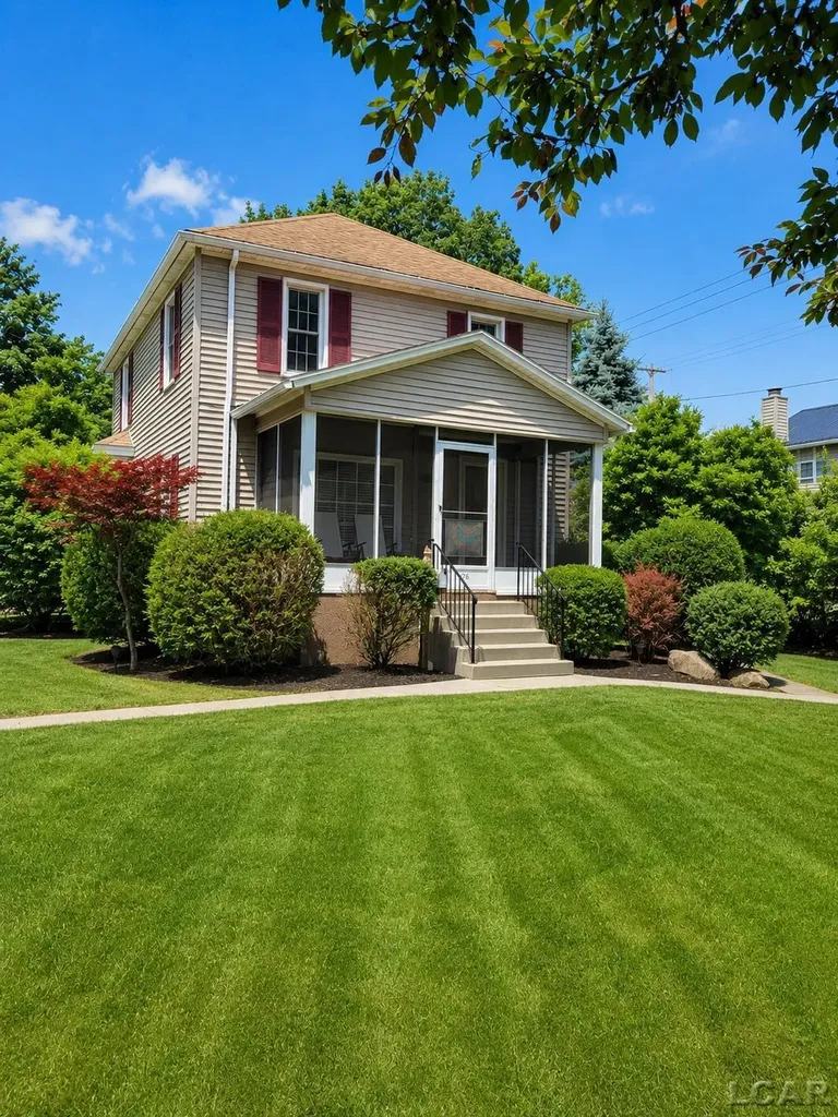 176 S Scott Street Adrian City MI 49221