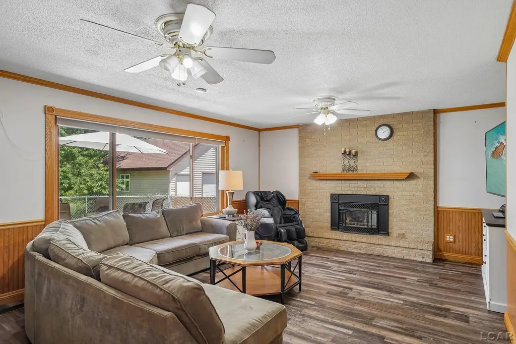 1476 W Sterns Road Bedford Township MI 48182