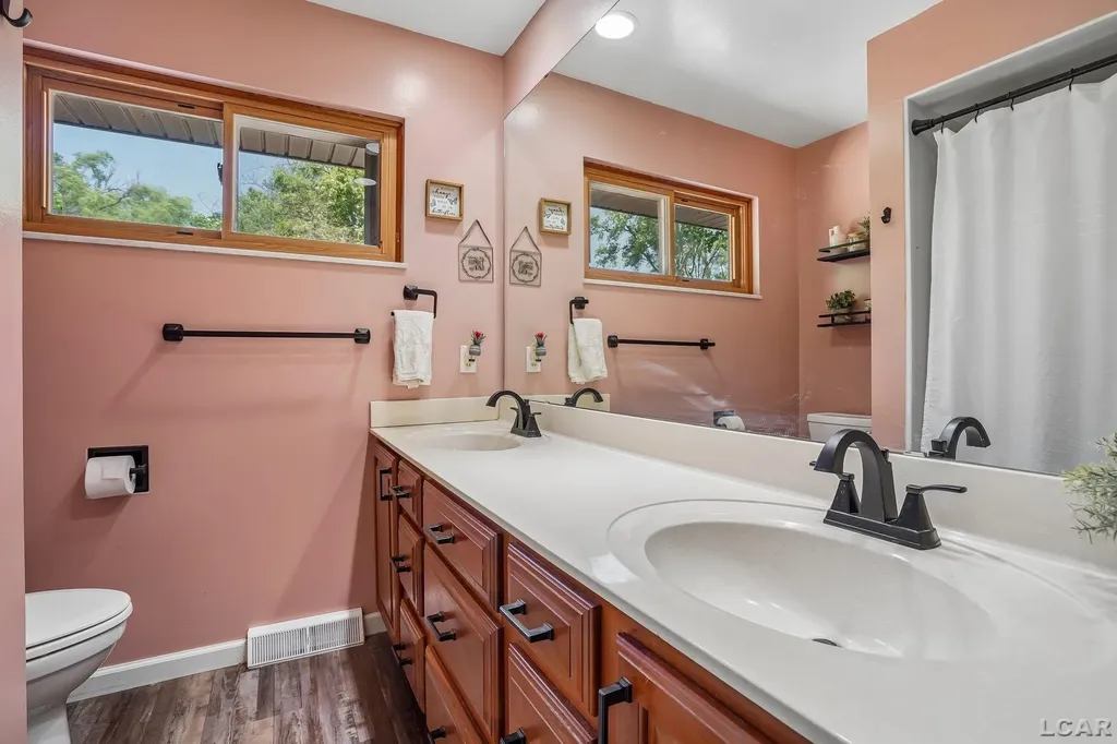 1476 W Sterns Road Bedford Township MI 48182