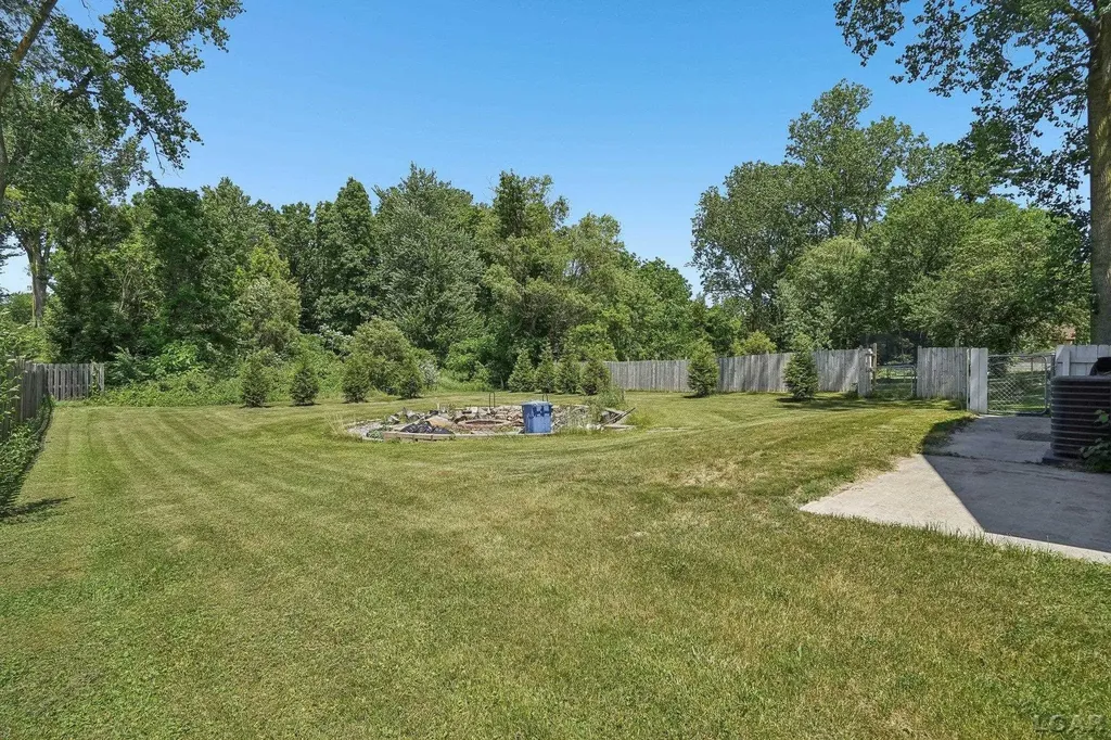 1476 W Sterns Road Bedford Township MI 48182