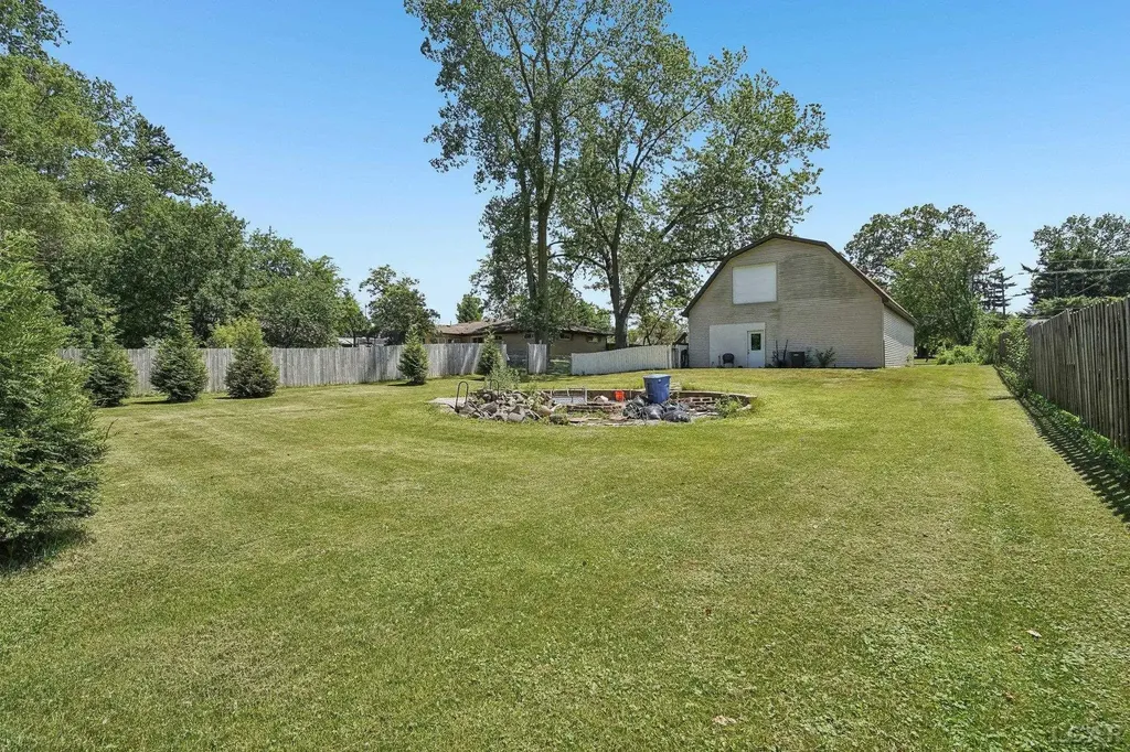 1476 W Sterns Road Bedford Township MI 48182