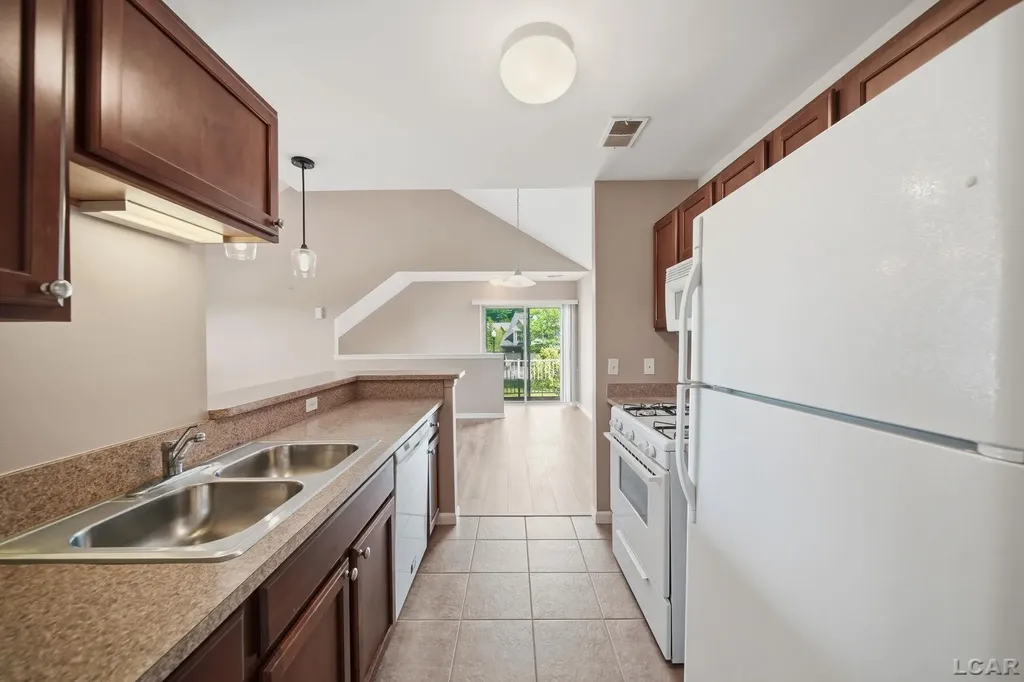 1241 Addington Lane Pittsfield Charter Township MI 48108