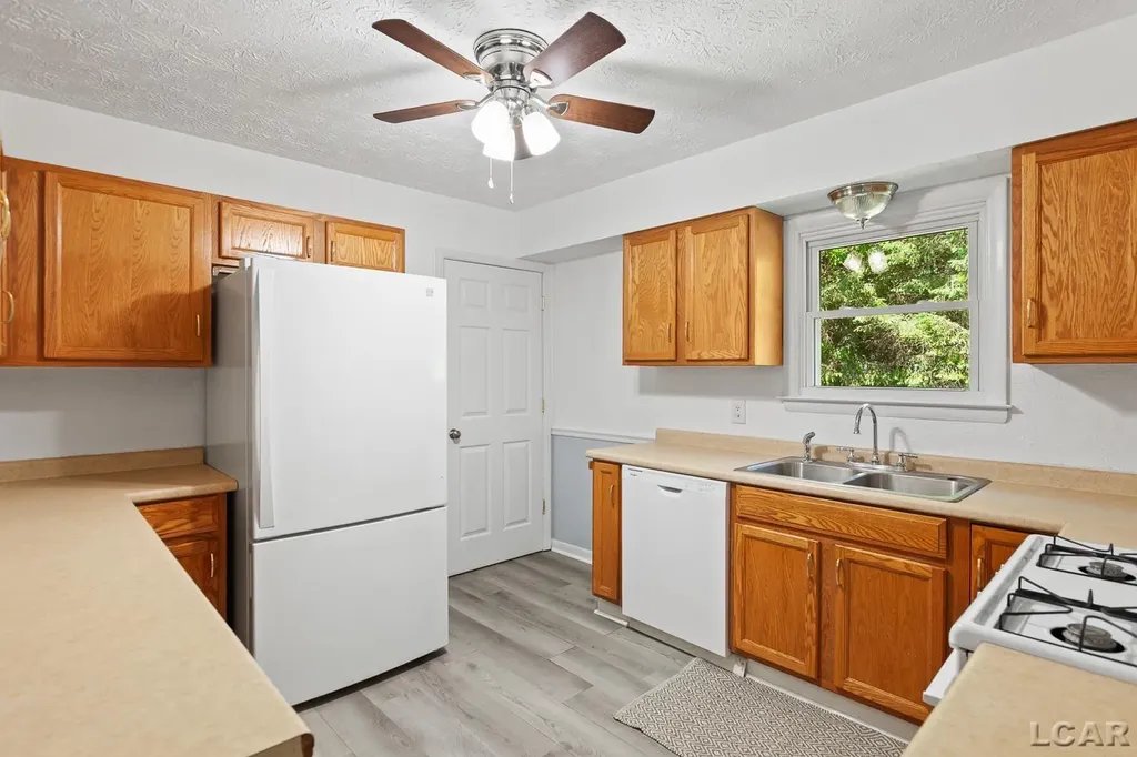 5888 Treat Highway Madison Charter Township MI 49221