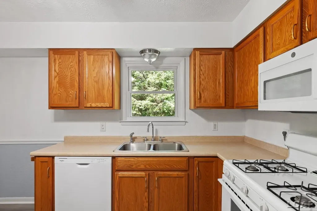 5888 Treat Highway Madison Charter Township MI 49221