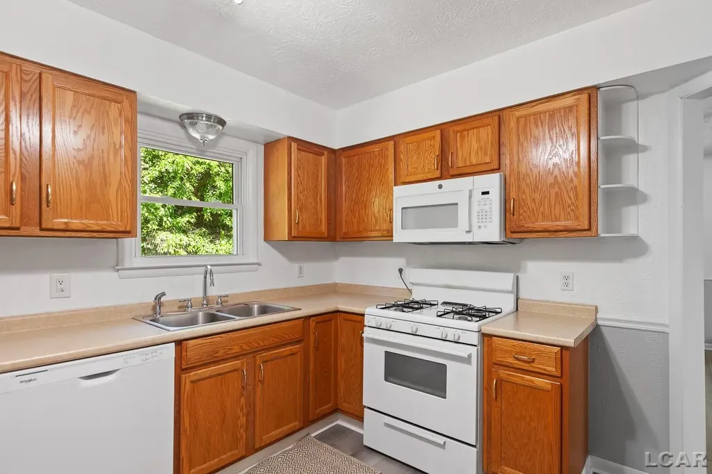 5888 Treat Highway Madison Charter Township MI 49221
