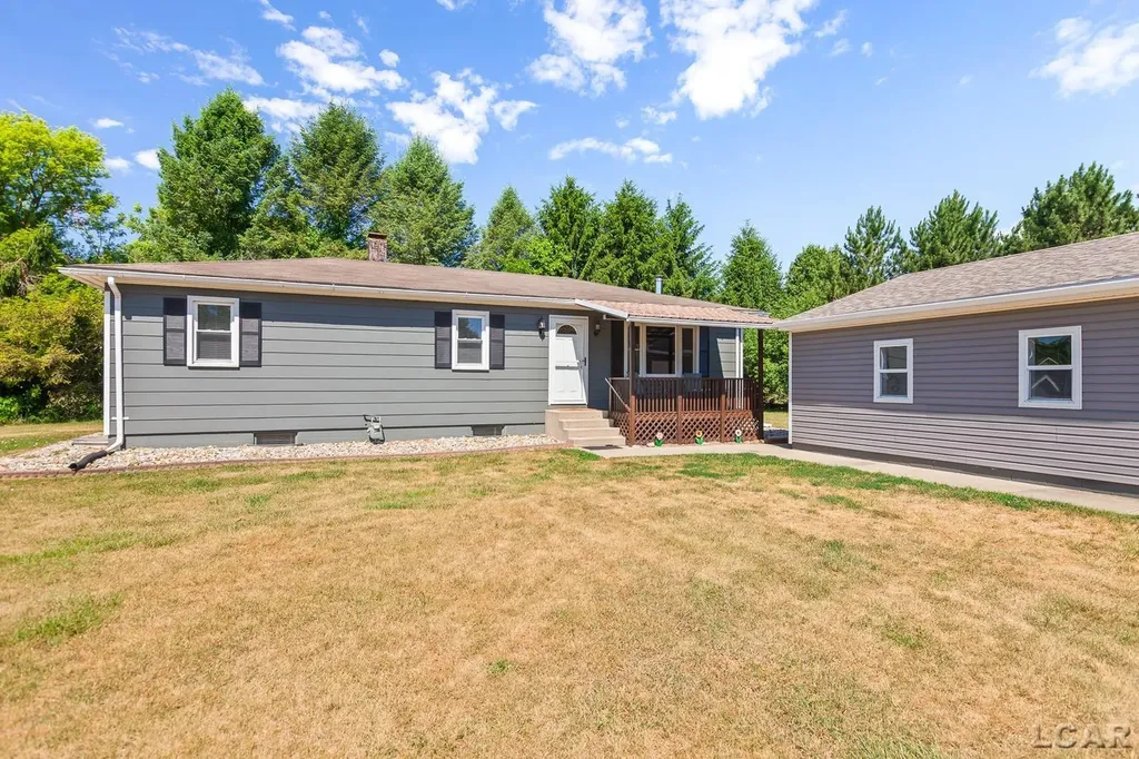 5888 Treat Highway Madison Charter Township MI 49221