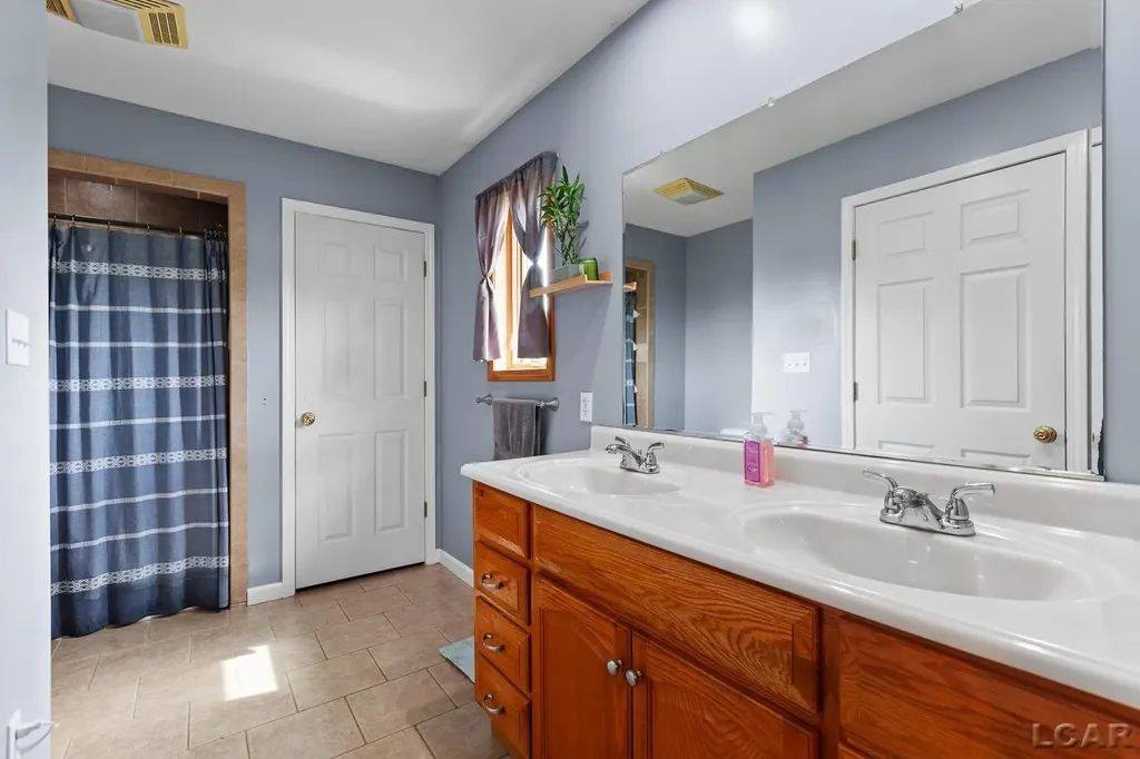 4753 Holloway Road Raisin Township MI 49221