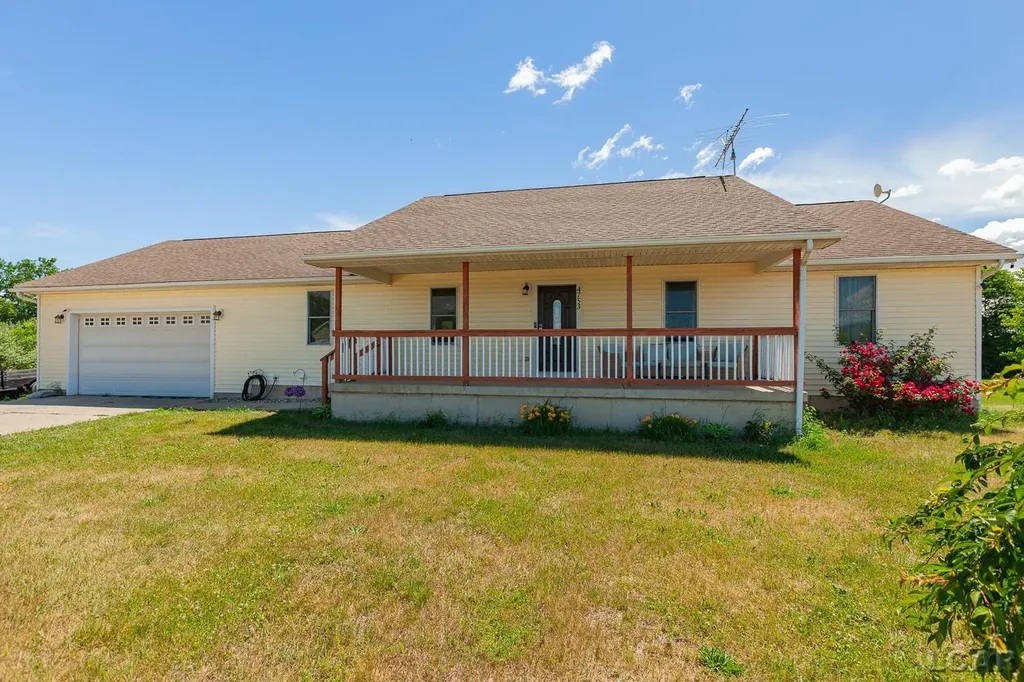 4753 Holloway Road Raisin Township MI 49221