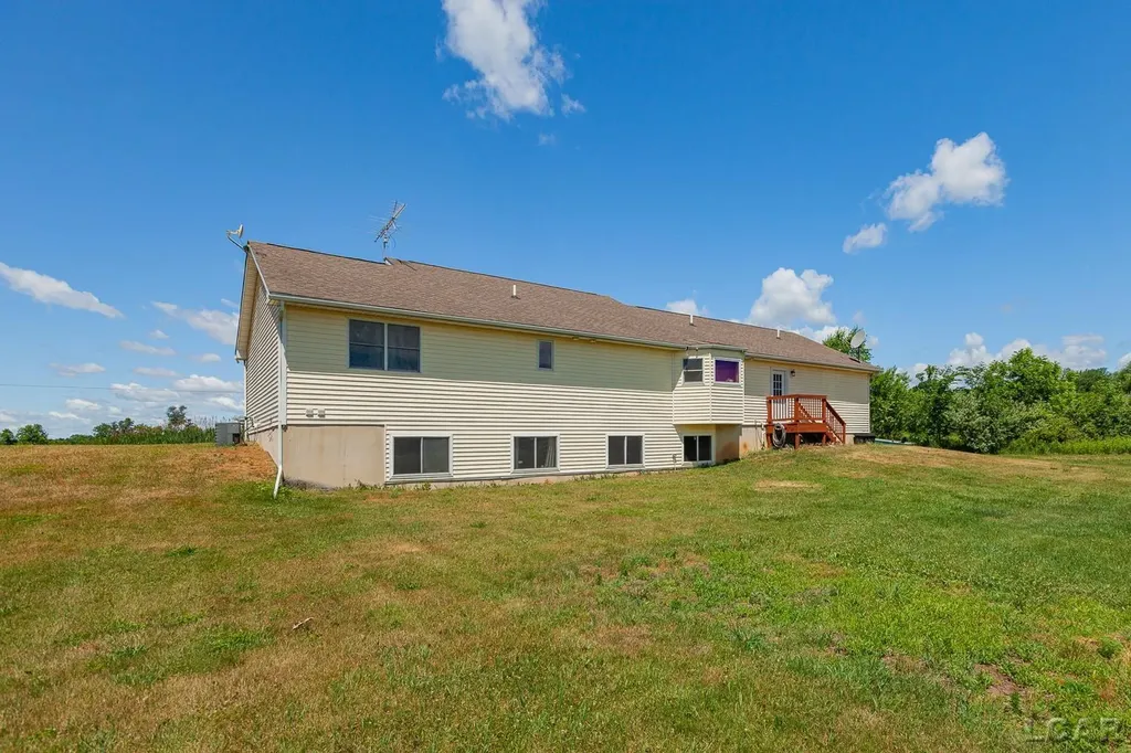 4753 Holloway Road Raisin Township MI 49221