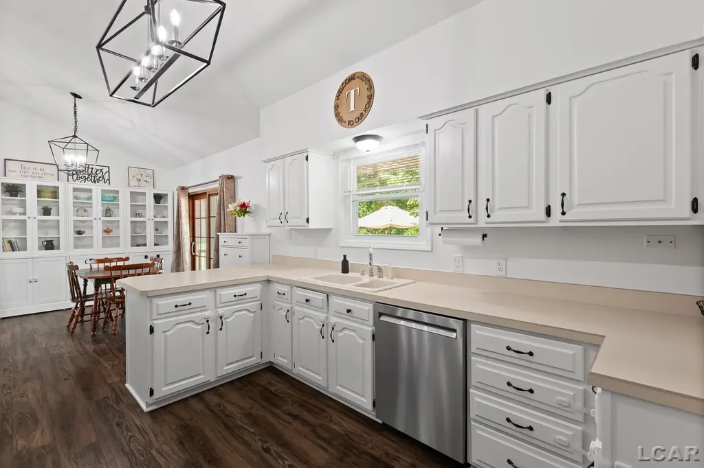 8826 Hawthorne Drive Tecumseh Township MI 49221