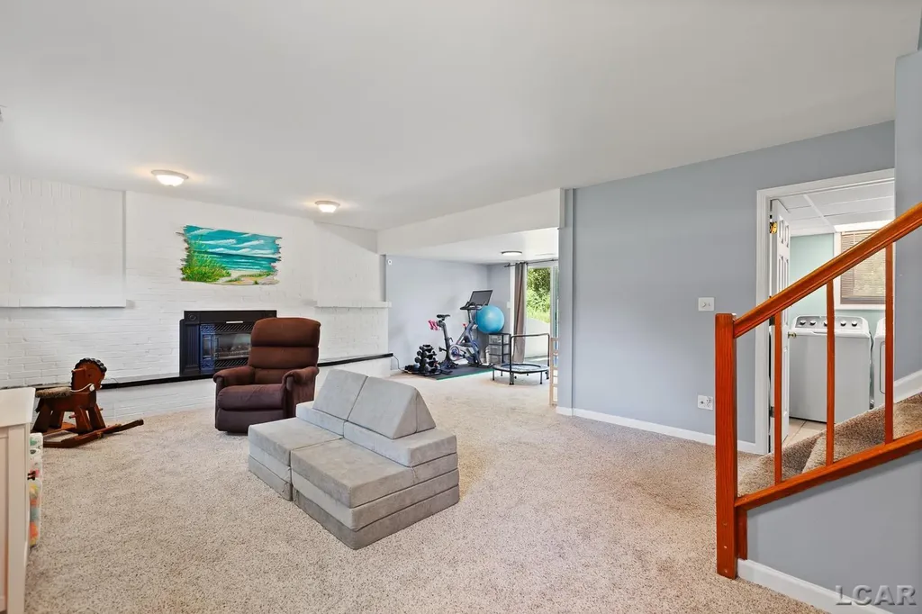 8826 Hawthorne Drive Tecumseh Township MI 49221