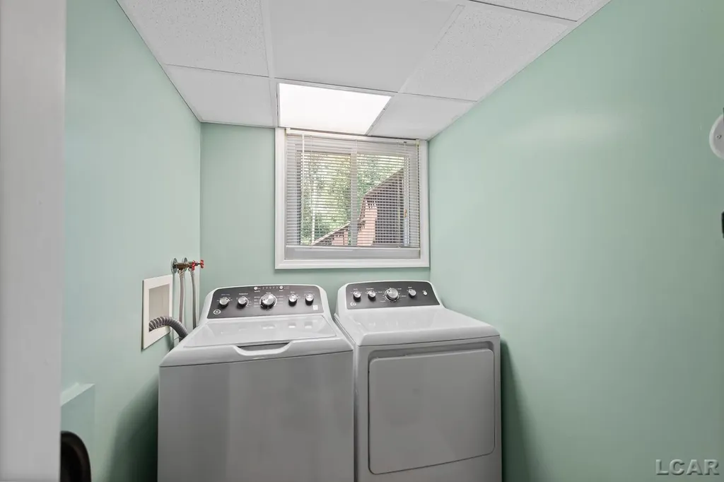 8826 Hawthorne Drive Tecumseh Township MI 49221