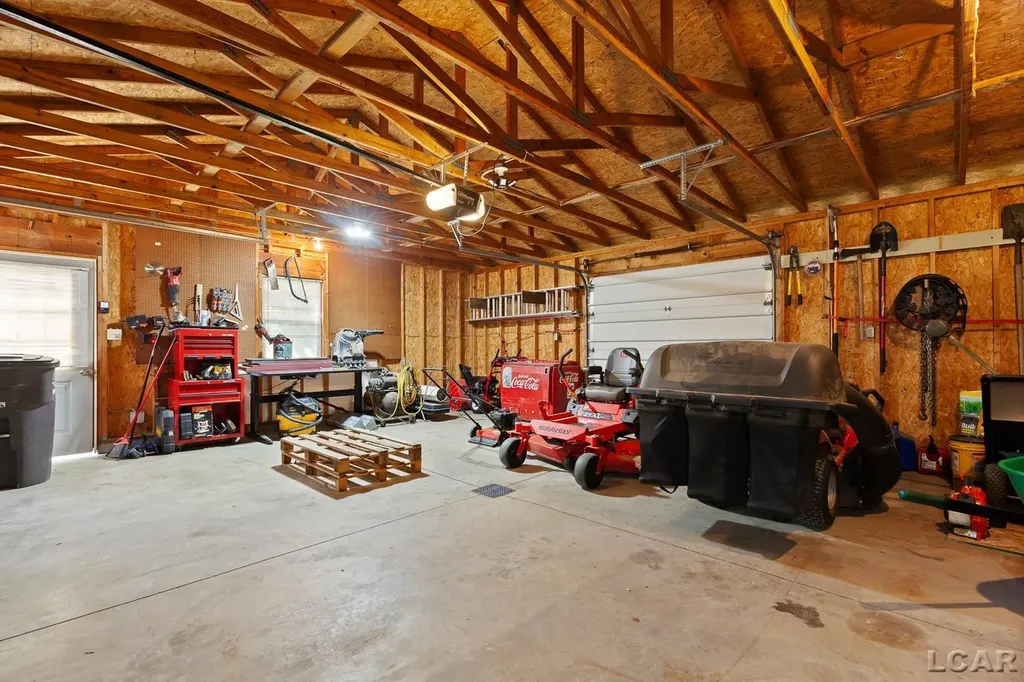 8826 Hawthorne Drive Tecumseh Township MI 49221