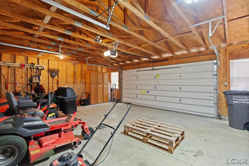 8826 Hawthorne Drive Tecumseh Township MI 49221