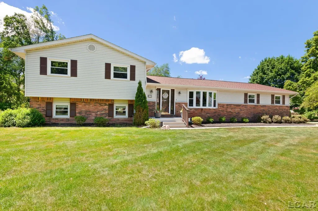 8826 Hawthorne Drive Tecumseh Township MI 49221