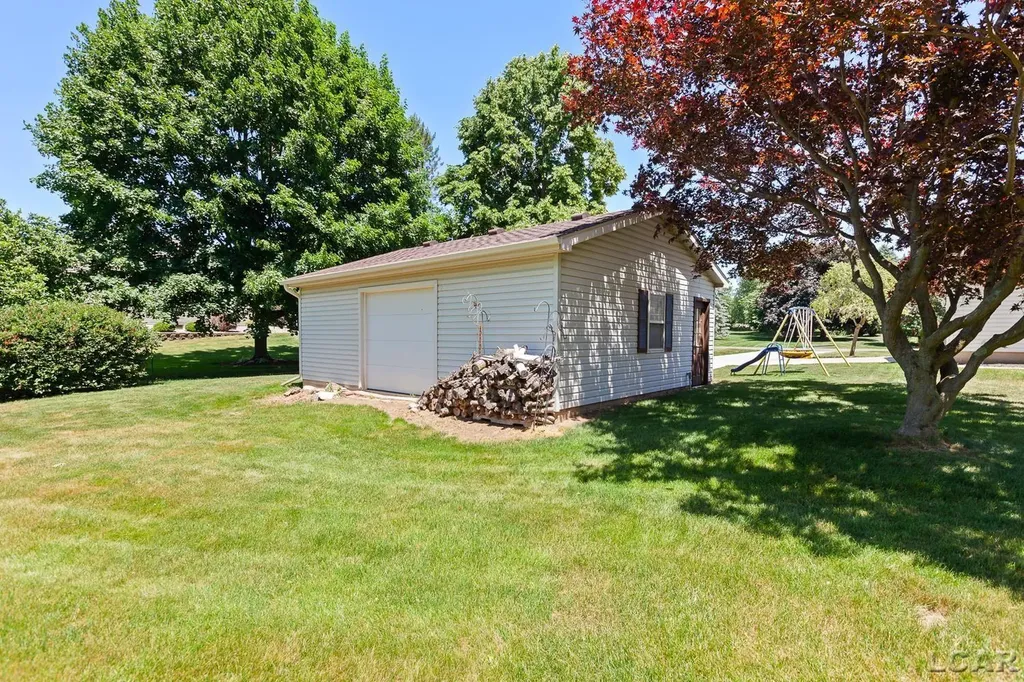 8826 Hawthorne Drive Tecumseh Township MI 49221