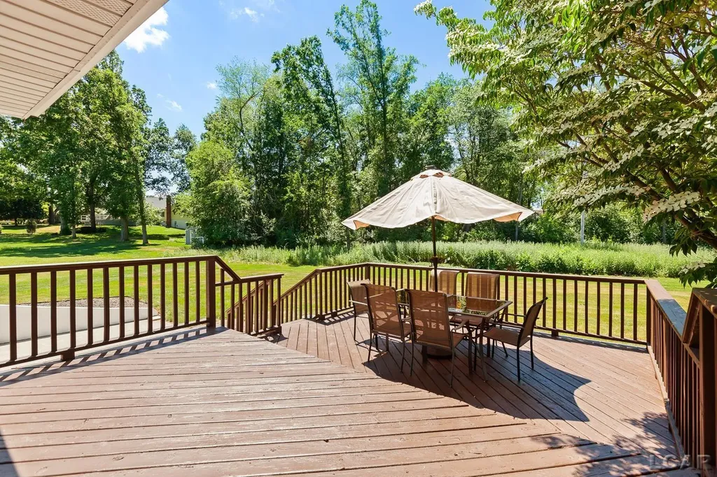 8826 Hawthorne Drive Tecumseh Township MI 49221