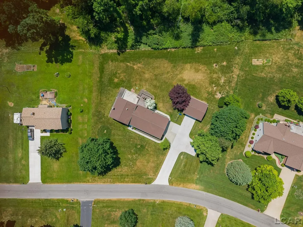 8826 Hawthorne Drive Tecumseh Township MI 49221