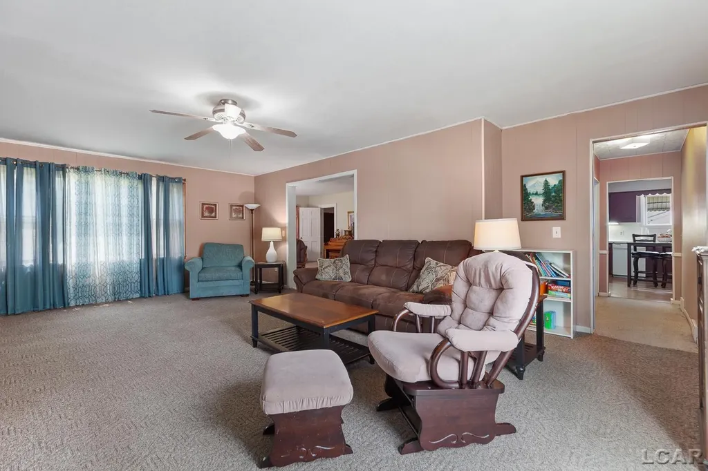 203 E Congress Street Morenci City MI 49256