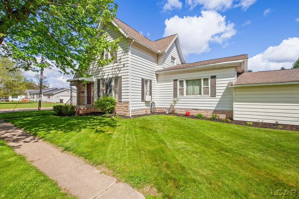 203 E Congress Street Morenci City MI 49256