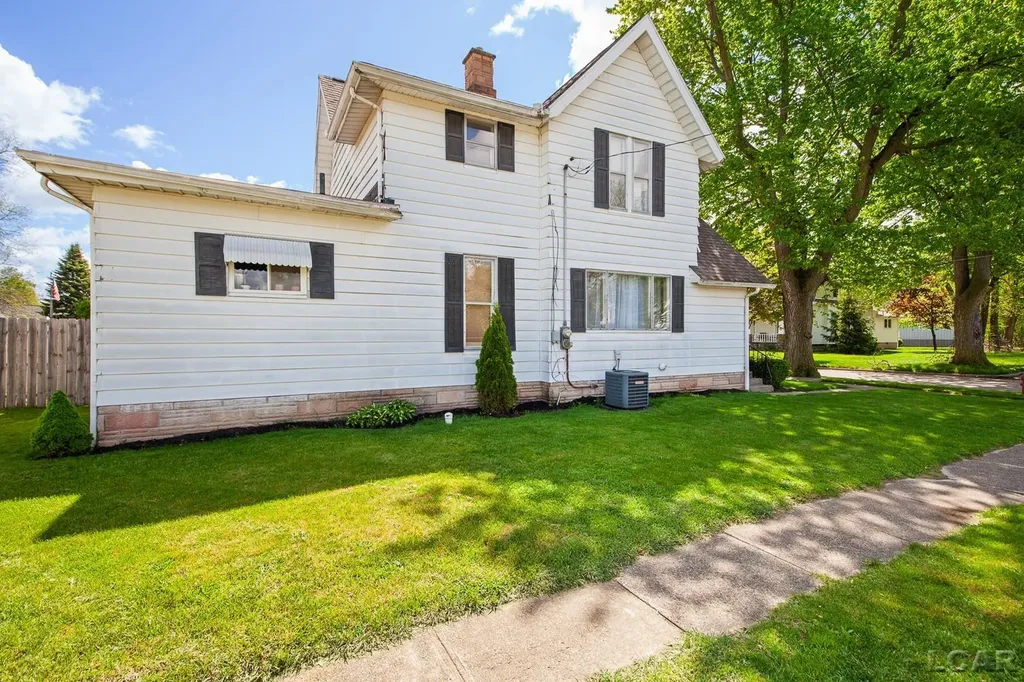 203 E Congress Street Morenci City MI 49256