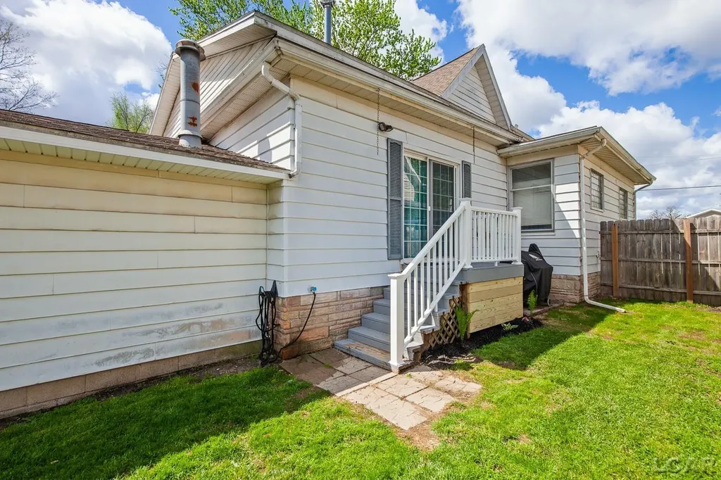 203 E Congress Street Morenci City MI 49256