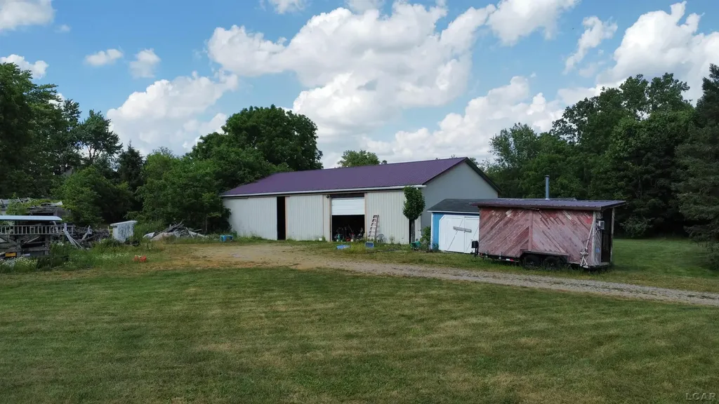 1000 Whig Highway Adrian Township MI 49221