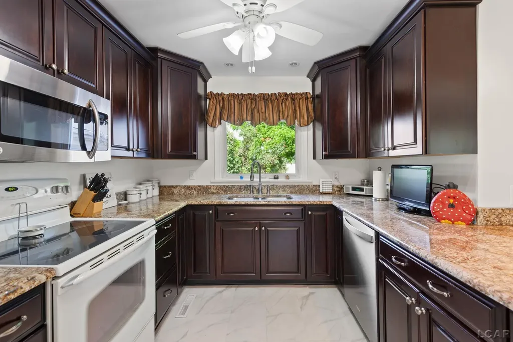 807 Conklin Drive Tecumseh City MI 49286