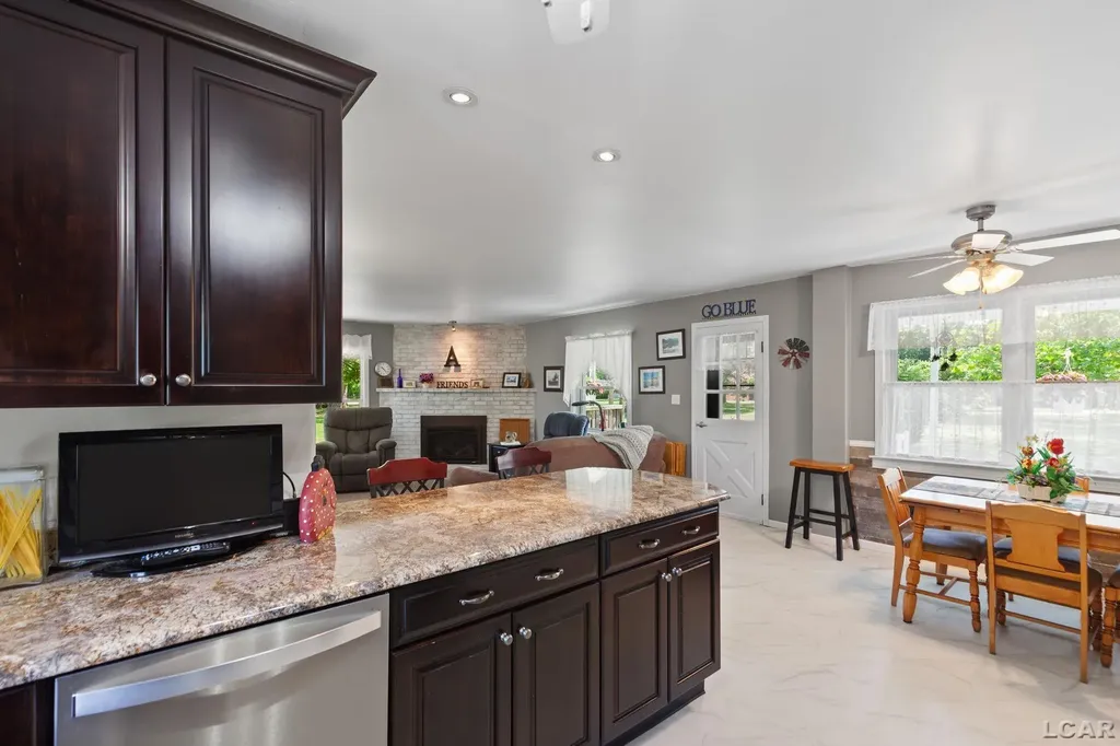 807 Conklin Drive Tecumseh City MI 49286