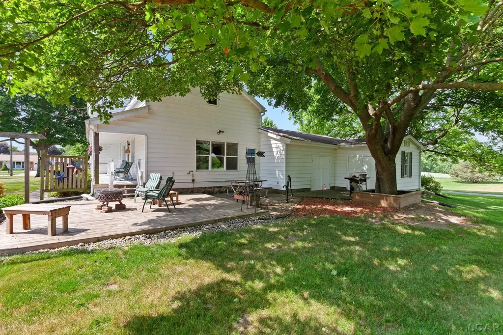 807 Conklin Drive Tecumseh City MI 49286