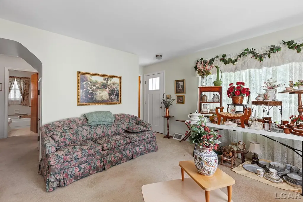 1205 Shady Lane Tecumseh City MI 49286