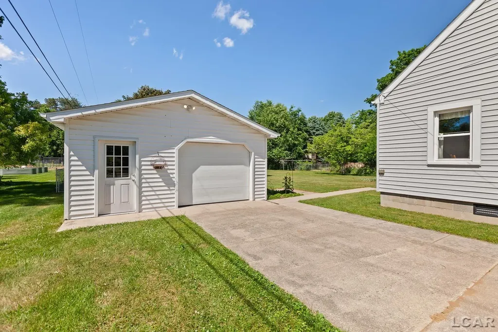 1205 Shady Lane Tecumseh City MI 49286