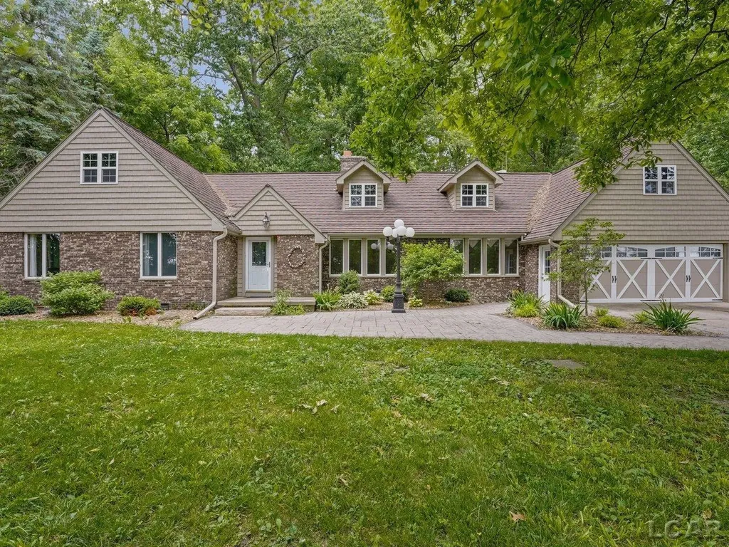 5944 Riga Highway Blissfield Township MI 49228