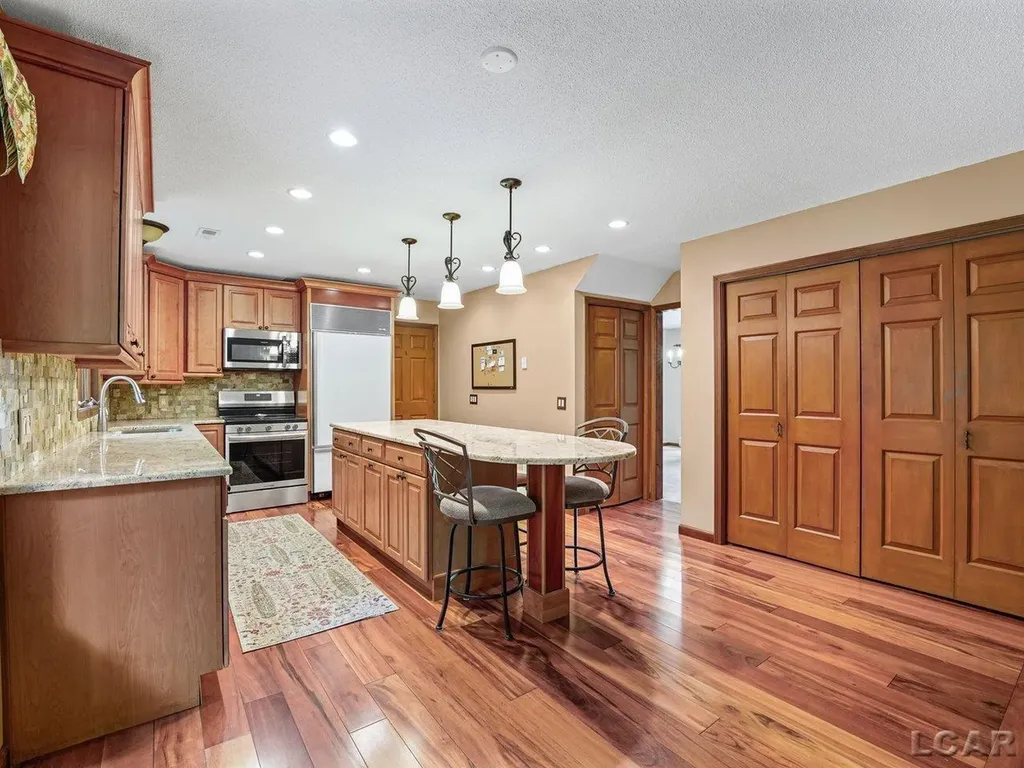 5944 Riga Highway Blissfield Township MI 49228