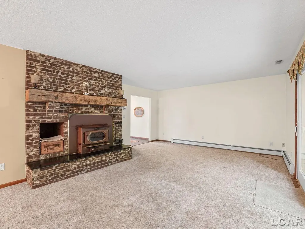 5944 Riga Highway Blissfield Township MI 49228