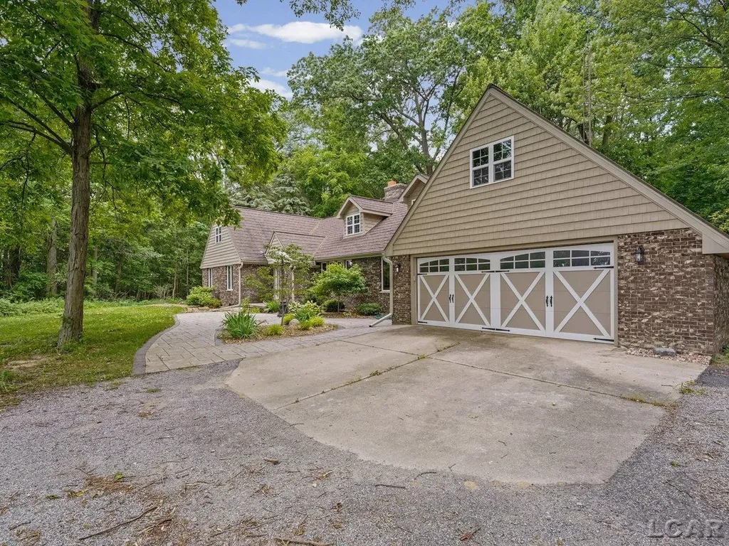 5944 Riga Highway Blissfield Township MI 49228