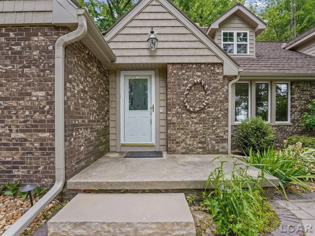 5944 Riga Highway Blissfield Township MI 49228