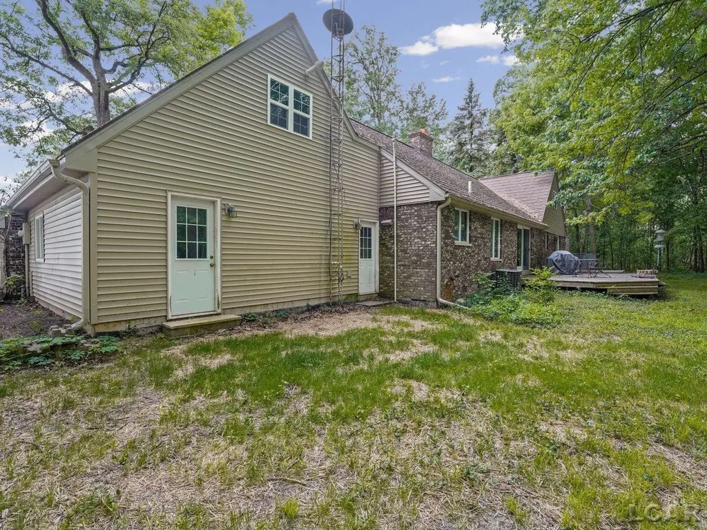 5944 Riga Highway Blissfield Township MI 49228