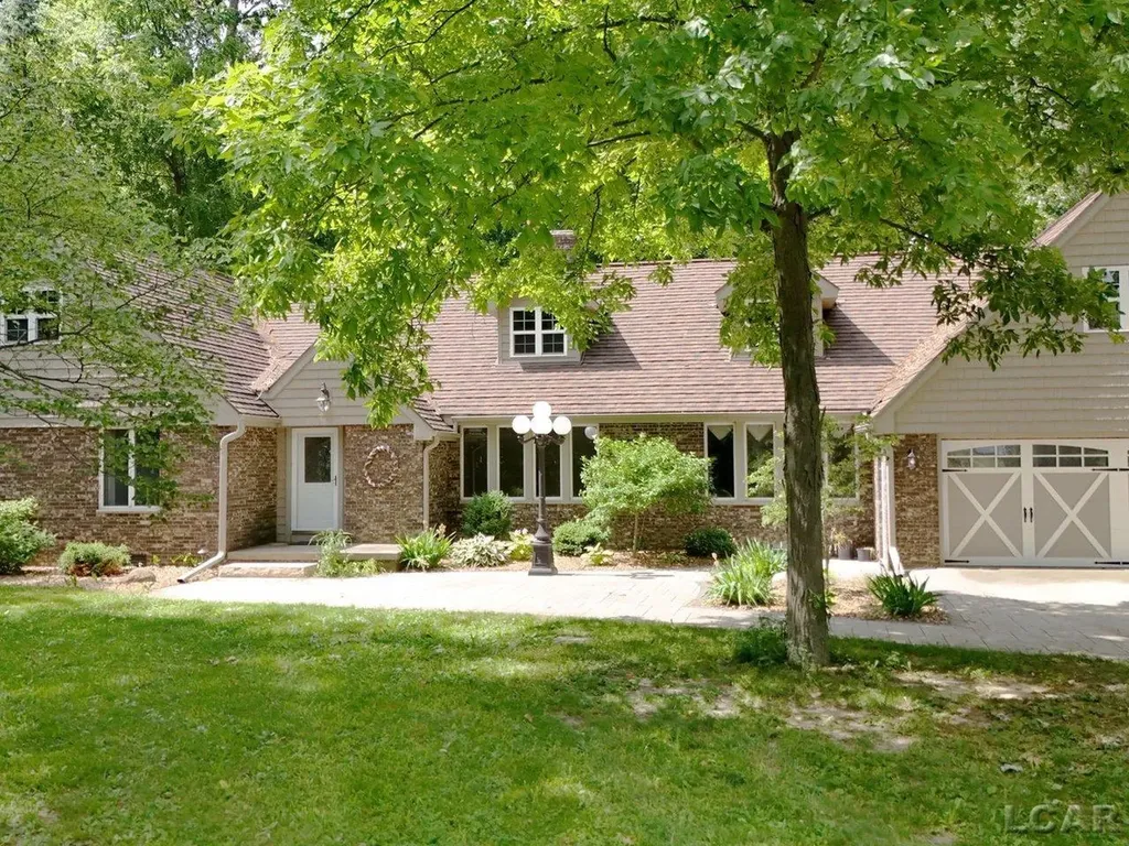 5944 Riga Highway Blissfield Township MI 49228