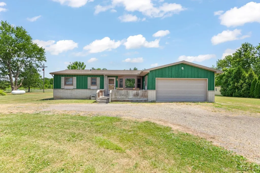 9473 Britton Highway Macon Township MI 49286