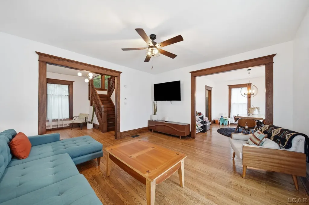 121 Dallas Street Adrian City MI 49221