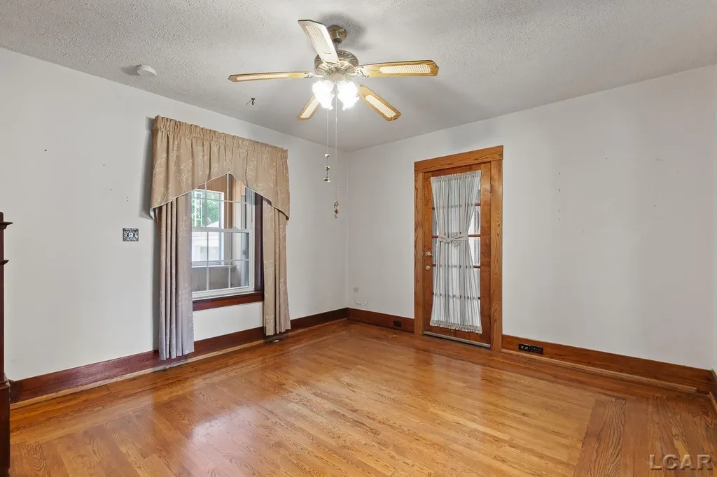 302 Croswell Street Adrian City MI 49221