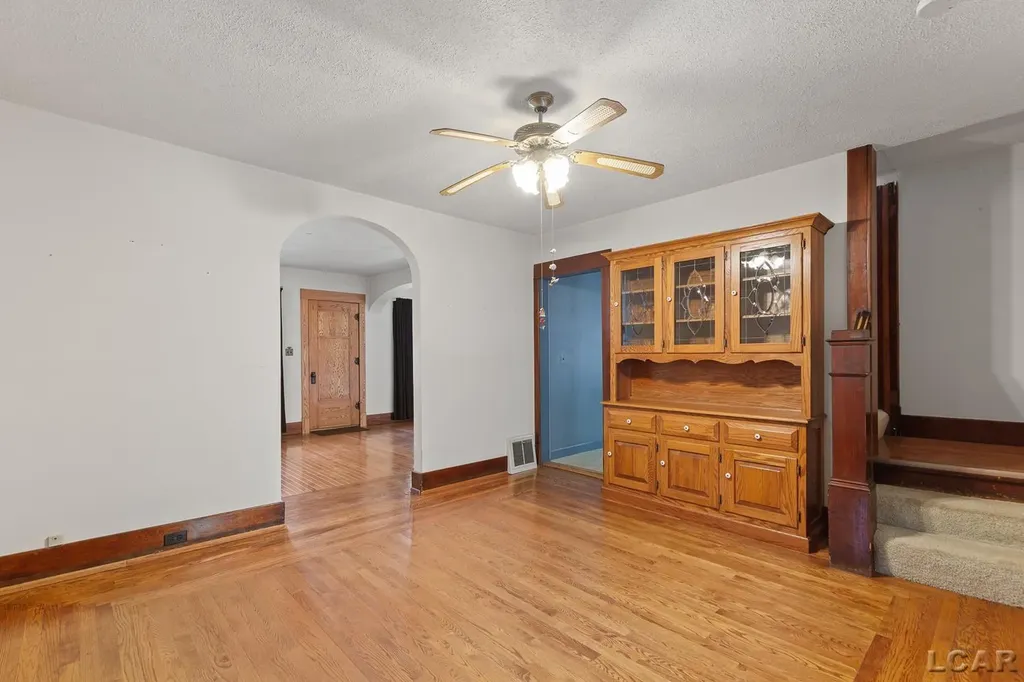 302 Croswell Street Adrian City MI 49221