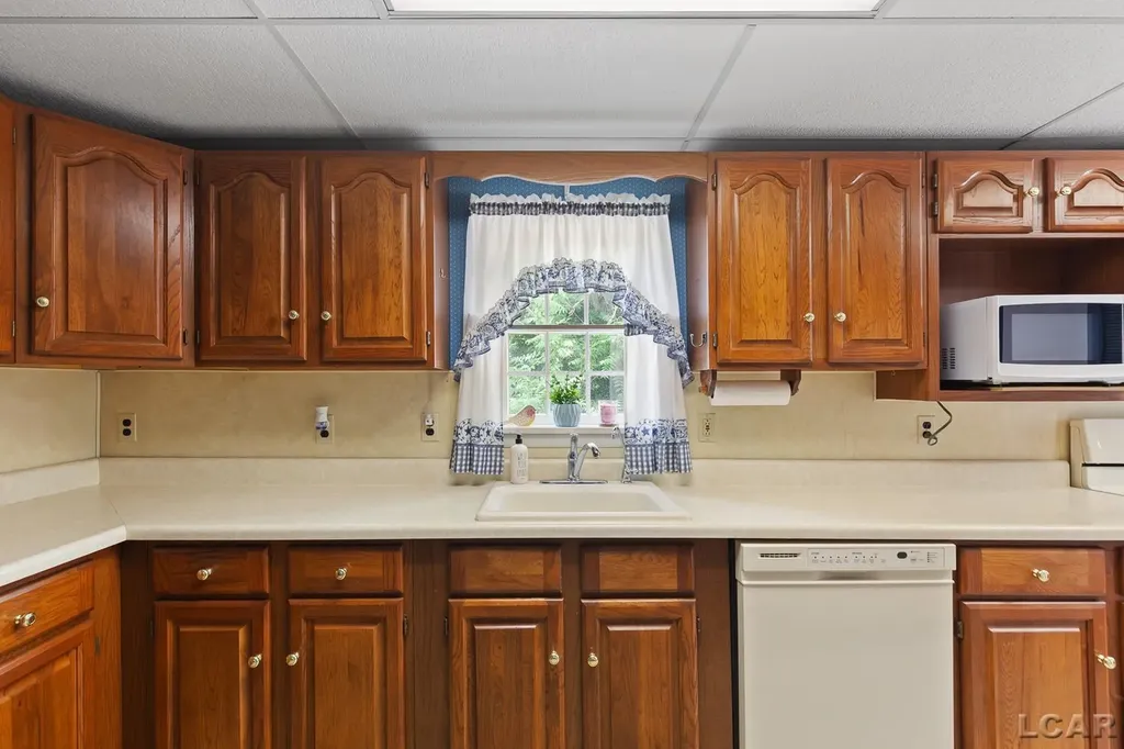 302 Croswell Street Adrian City MI 49221