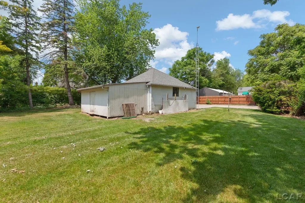 302 Croswell Street Adrian City MI 49221