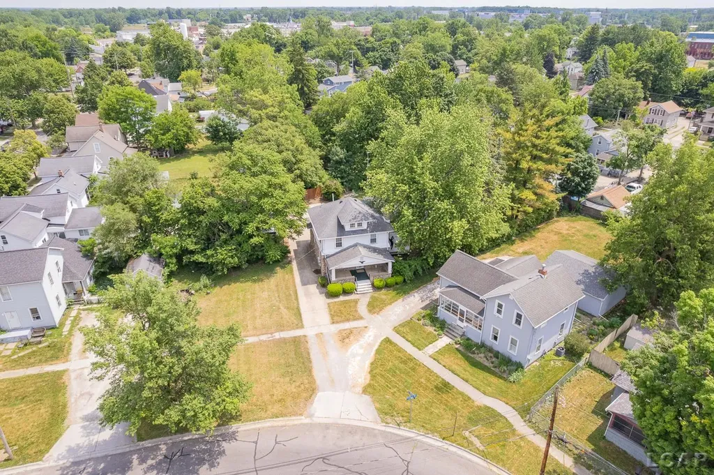 302 Croswell Street Adrian City MI 49221