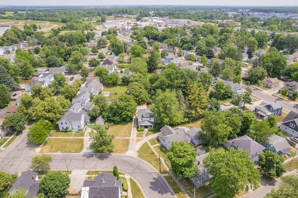 302 Croswell Street Adrian City MI 49221